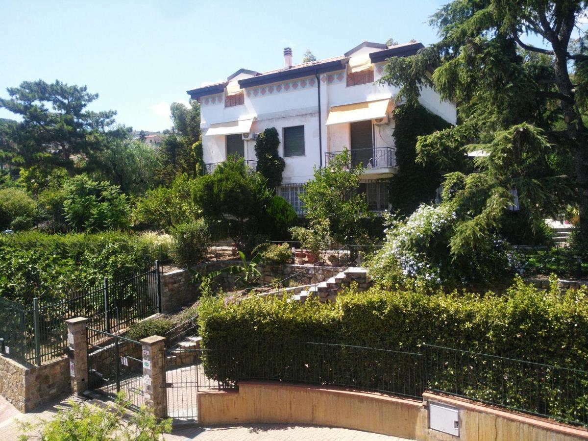 Casa Di Rossana Bed&Breakfast San Remo Buitenkant foto
